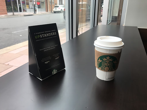 Coffee Shop «Starbucks», reviews and photos, 2309 Woodland Crossing Dr, Herndon, VA 20171, USA