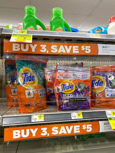 Discount Store «Dollar General», reviews and photos, 5470 North 90th Street, Omaha, NE 68134, USA