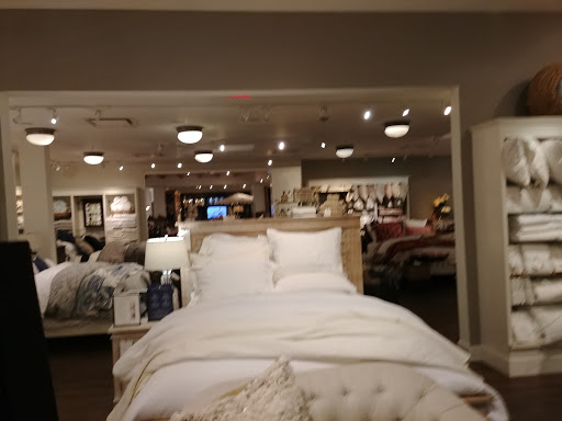 Furniture Store «Pottery Barn», reviews and photos, 3101 PGA Boulevard f141, Palm Beach Gardens, FL 33410, USA