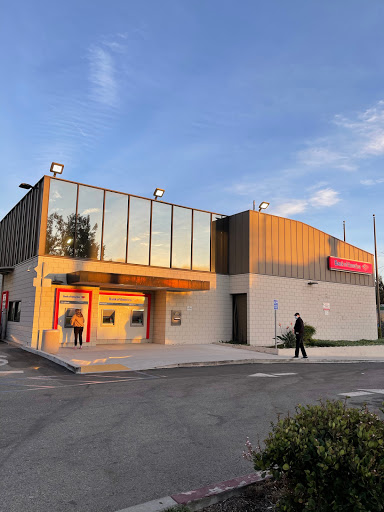 Bank of America (with Drive-thru ATM)