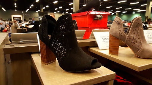 Shoe Store «DSW Designer Shoe Warehouse», reviews and photos, 6644 Loisdale Rd, Springfield, VA 22150, USA