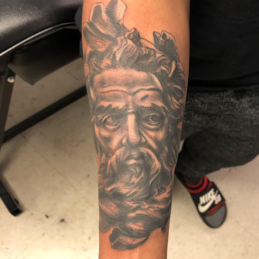 Tattoo Shop «K & M Tattooing», reviews and photos, 750 Centre St, Brockton, MA 02302, USA