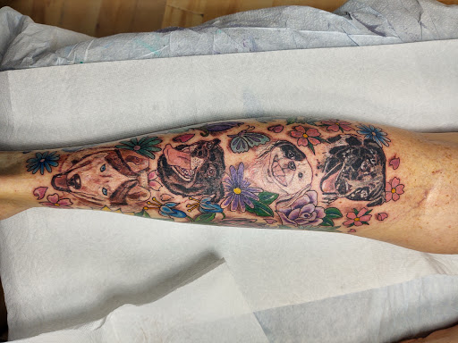 Tattoo Shop «Visual Tattoo», reviews and photos, 1175 G St, Arcata, CA 95521, USA