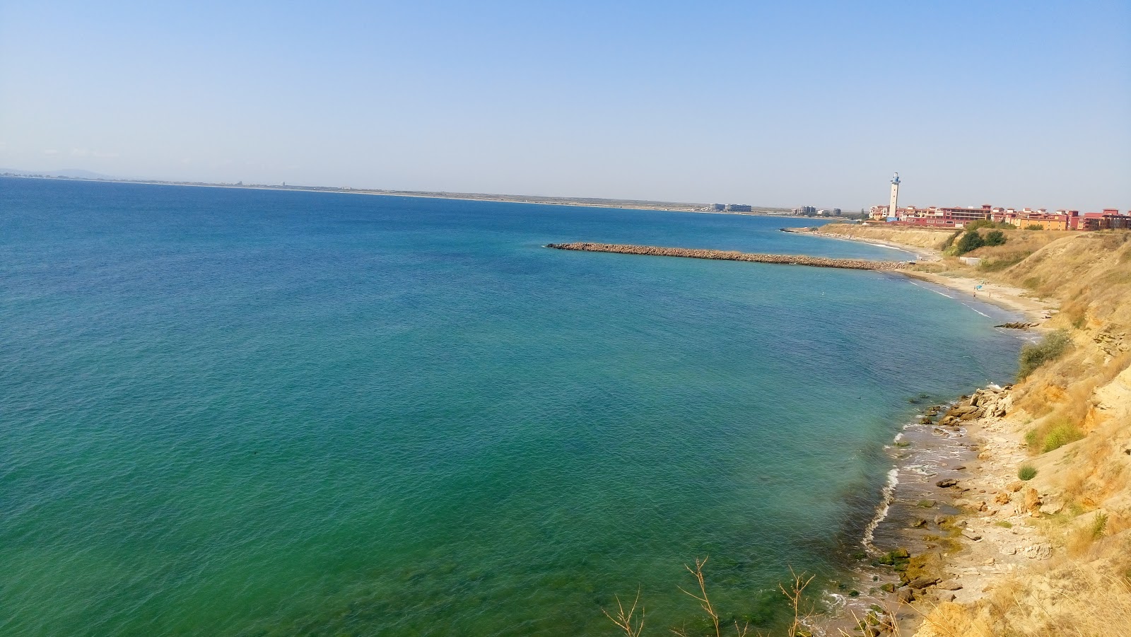 Aheloy beach'in fotoğrafı - rahatlamayı sevenler arasında popüler bir yer