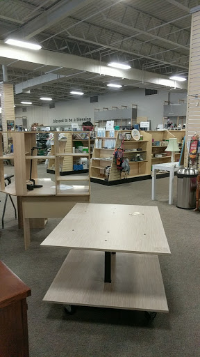 Thrift Store «Ditto Upscale Resale», reviews and photos, 571 E 8th St, Holland, MI 49423, USA