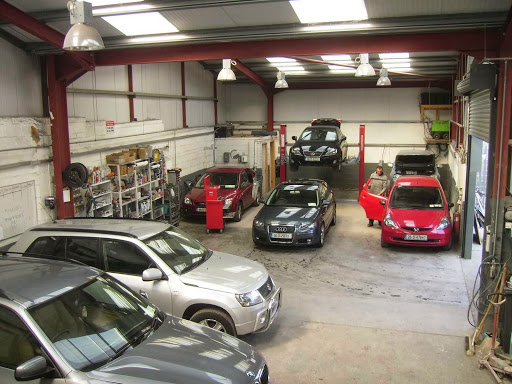 Webbs Auto body Repairs  Crash Repairs & Spray Painting Specialists