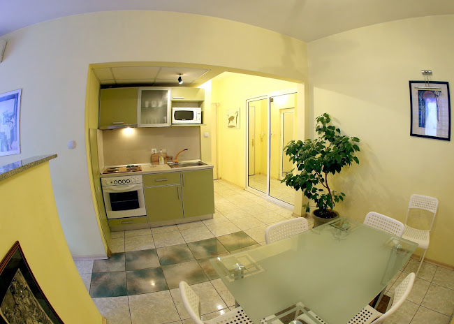 Ognian Apartments - self-catering apartments - Хотел