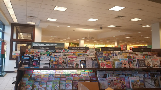 Book Store «Barnes & Noble», reviews and photos, 3029 NY-50, Saratoga Springs, NY 12866, USA