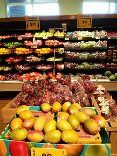 Grocery Store «Food Lion», reviews and photos, 1200 Beaver Brook Plz, New Castle, DE 19720, USA