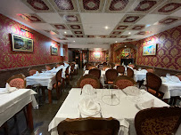 Atmosphère du Restaurant indien RESTAURANT RAJMAHAL à Nice - n°8