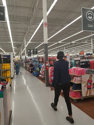 Department Store «Walmart Supercenter», reviews and photos, 401 E Capitol Dr, Milwaukee, WI 53212, USA