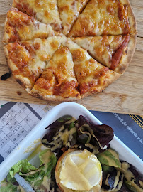 Plats et boissons du Restaurant halal Jimmy V pizzas et salades à volonté à Chalon-sur-Saône - n°2