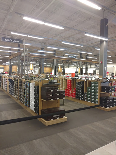 Shoe Store «DSW Designer Shoe Warehouse», reviews and photos, 110 Slater St, Manchester, CT 06040, USA