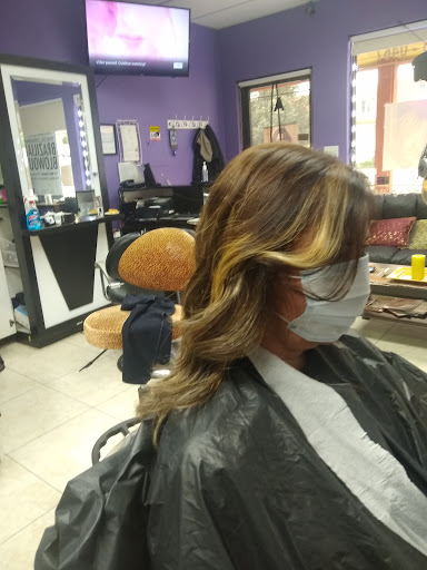 Hair Salon «House of Beauty Hair Salon for men and women», reviews and photos, 4050 La Crescenta Ave, Montrose, CA 91020, USA