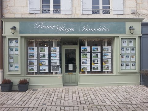 Beaux Villages Immobilier à Aubeterre-sur-Dronne (Charente 16)