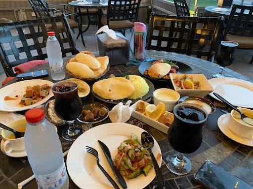 مطعم ومقهى لووب 