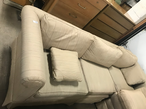 Auction House «RPN Sales & Auction House», reviews and photos, 4451 N Milwaukee Ave, Chicago, IL 60630, USA