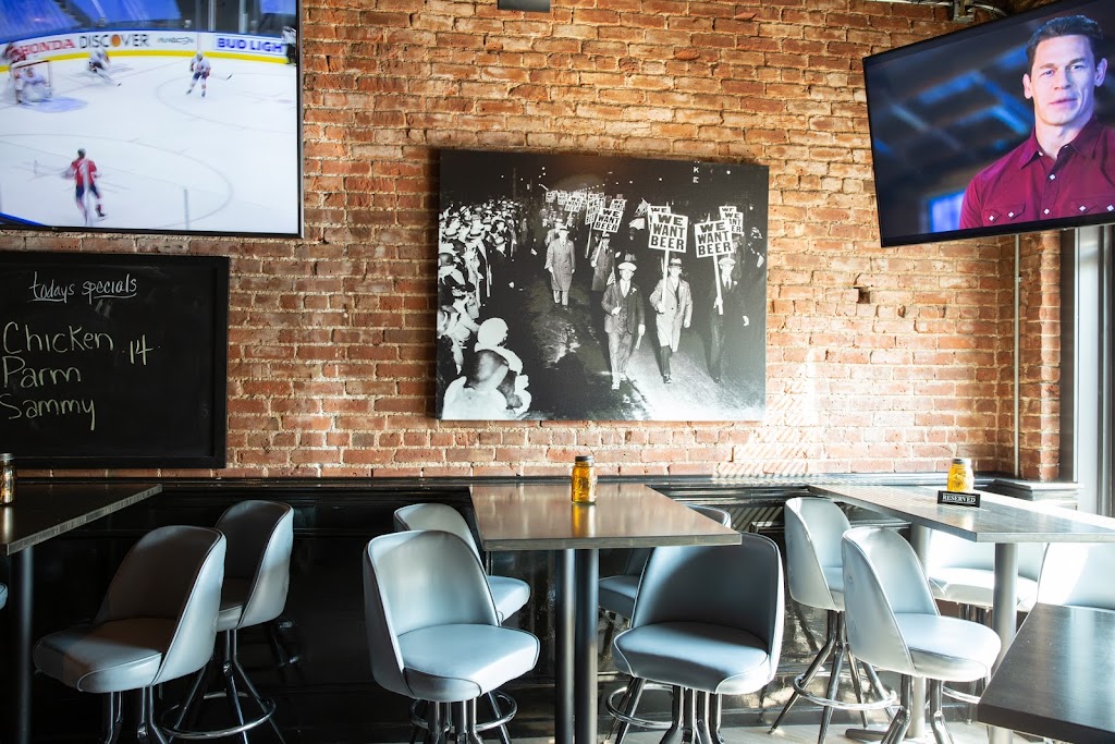 Reiver's Bar and Grill 80209