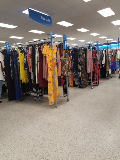 Clothing Store «Ross Dress for Less», reviews and photos, 6190 20th St, Vero Beach, FL 32966, USA
