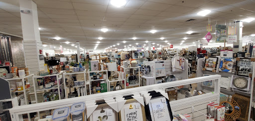 Department Store «HomeGoods», reviews and photos, 43 Woodbridge Center Dr, Woodbridge, NJ 07095, USA