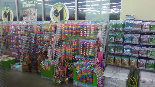 Dollar Store «Dollar Tree», reviews and photos, 225 Rivers Edge Dr, Milford, OH 45150, USA