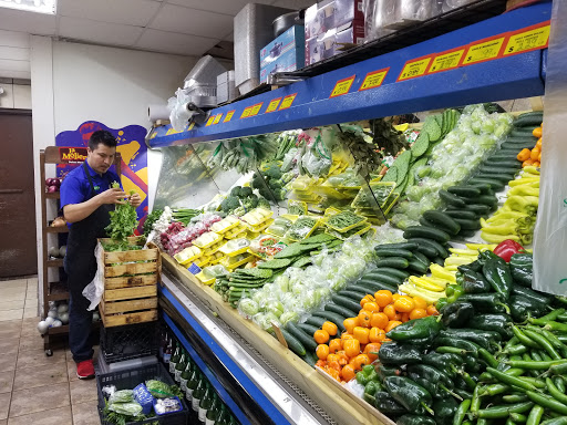 El Progreso Supermarket image 8