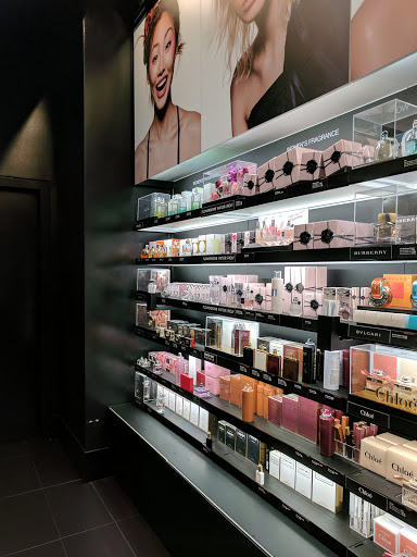 Cosmetics Store «SEPHORA», reviews and photos, 4766 Admiralty Way C1-3, Marina Del Ray, CA 90202, USA