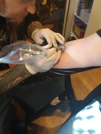 Tattoo Shop «The Tattoo Studio», reviews and photos, 3604 W Westview Blvd, Muncie, IN 47304, USA