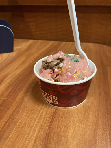 Ice Cream Shop «Cold Stone Creamery», reviews and photos, 768 Mainstreet, Hopkins, MN 55343, USA