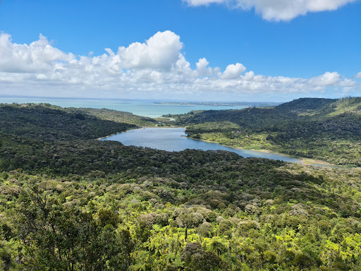 Arataki Visitor Centre