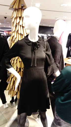 Läden, um schwarze Kleider zu kaufen Munich