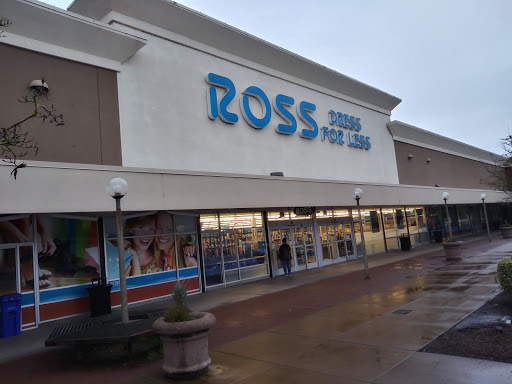 Shopping Mall «Oregon City Shopping Center», reviews and photos, I-205, Oregon City, OR 97045, USA