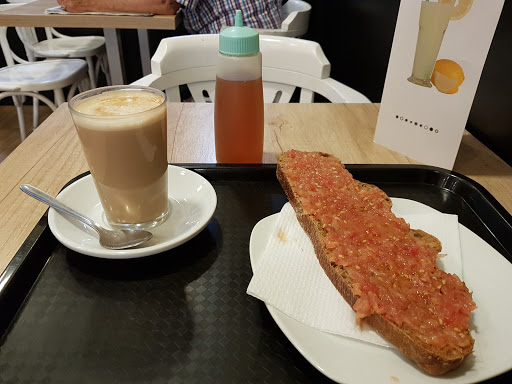 Panadería Granier - Av. del País Valencià, 34, 03570 La Vila Joiosa, Alicante, España