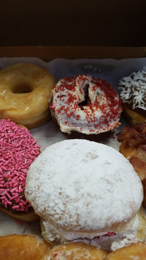 Donut Shop «Sarah Donuts», reviews and photos, 5860 Jimmy Carter Blvd #155, Norcross, GA 30071, USA