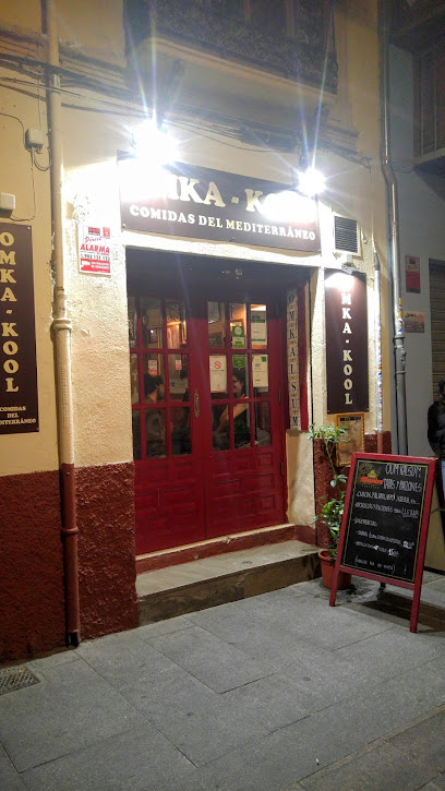 Omka kool - comida maroqui - C. Jardines, n 17, 18002 Granada, Spain