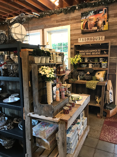 Produce Market «Washington Fruit Place At Barrett Orchards», reviews and photos, 1209 Pecks Canyon Rd, Yakima, WA 98908, USA