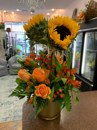 Florist «Artistic Floral», reviews and photos, 878 W Eads Pkwy, Lawrenceburg, IN 47025, USA