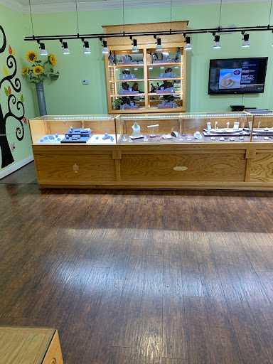 Jewelry Store «Wholesale Jewelry & Loans», reviews and photos