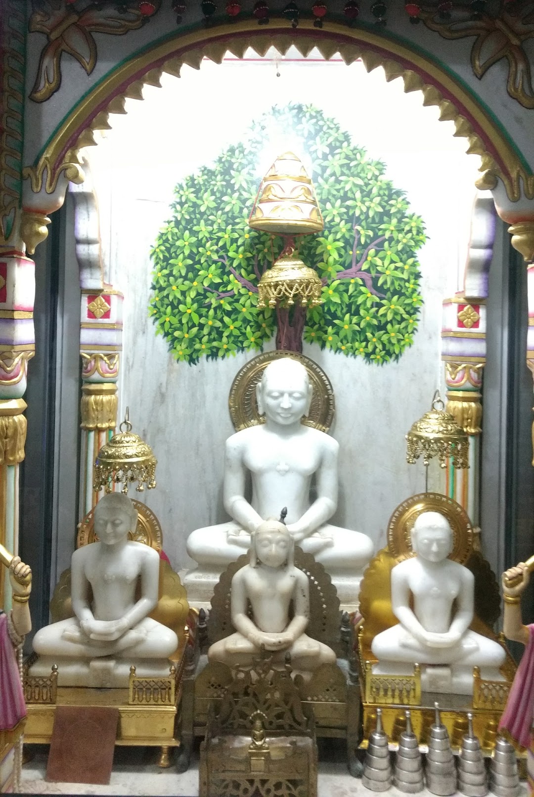 श्री १‍००८ पार्श्वनाथ दिगम्बर जैन मंदिर