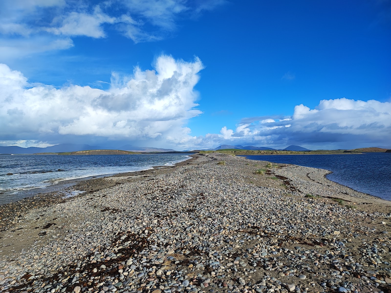 Foto av Beartra Beach med hög nivå av renlighet