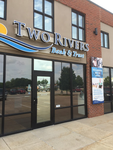 Two Rivers Bank & Trust, 802 SE Oralabor Rd, Ankeny, IA 50021, Bank