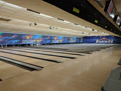 Bowling Alley «Brunswick Zone Colony Lanes», reviews and photos, 600 S Colony Rd, Wallingford, CT 06492, USA