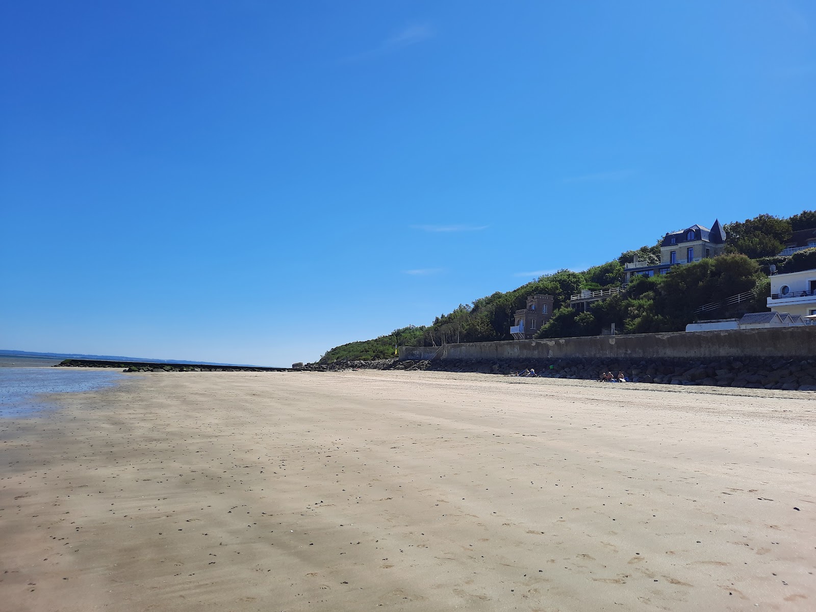 Foto di Spiaggia di Villerville - luogo popolare tra gli intenditori del relax