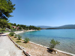Fotografie cu Mandalya beach cu o linie de coastă spațioasă