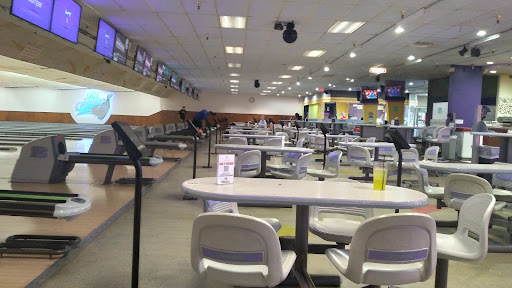Bowling Alley «Pin Chasers Veterans», reviews and photos, 5555 W Hillsborough Ave, Tampa, FL 33634, USA