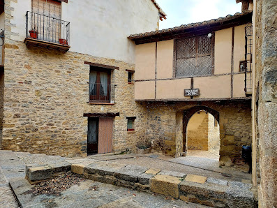 Portal del Estudio C. Agustín Pastor, 44141 Mirambel, Teruel, España