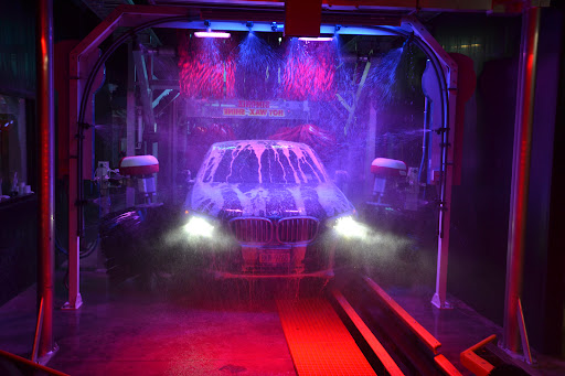 Car Wash «Lindenhurst Hand Car Wash», reviews and photos, 491 S Delaware Ave, Lindenhurst, NY 11757, USA