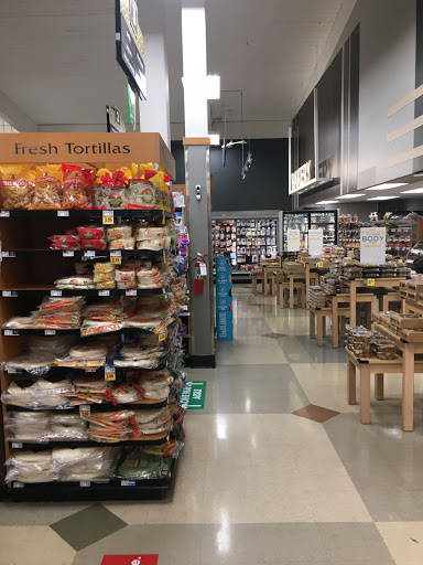 Grocery Store «Quality Food Center», reviews and photos, 2636 Bellevue Way NE, Bellevue, WA 98004, USA