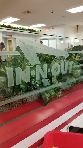 Shopping Mall «The Shops @ Fort Union», reviews and photos, 900 Fort Union Blvd, Midvale, UT 84047, USA