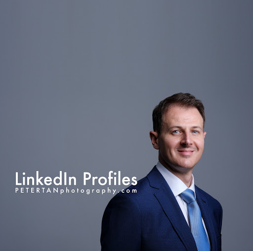 LinkedIN Professional Profiles Headshot Studio - Master Portrait Photographer - Peter Tan Photography